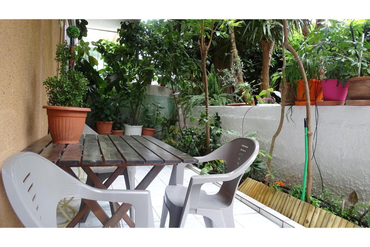 Athens, Cholargos Metro Appartment Екстериор снимка
